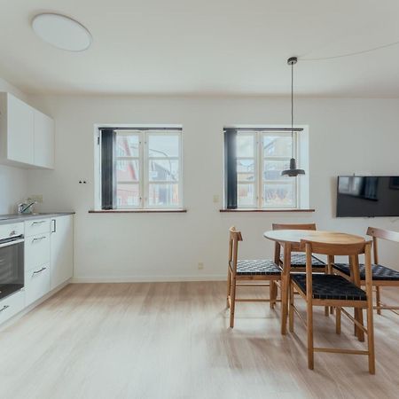 1 Bedroom Apartment / Central / ทอร์สเฮาน์ ภายนอก รูปภาพ