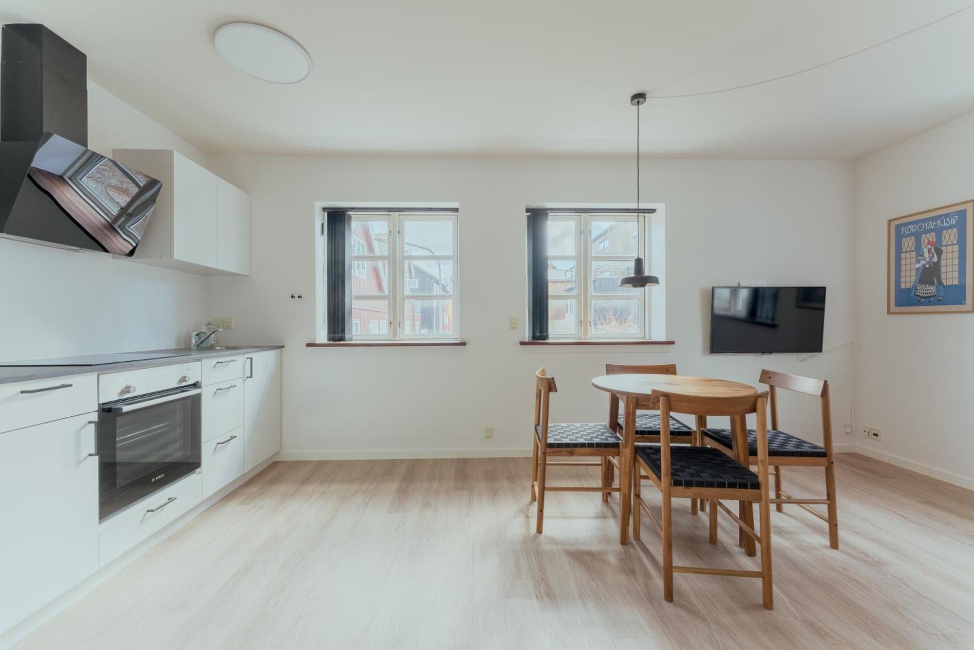 1 Bedroom Apartment / Central / ทอร์สเฮาน์ ภายนอก รูปภาพ